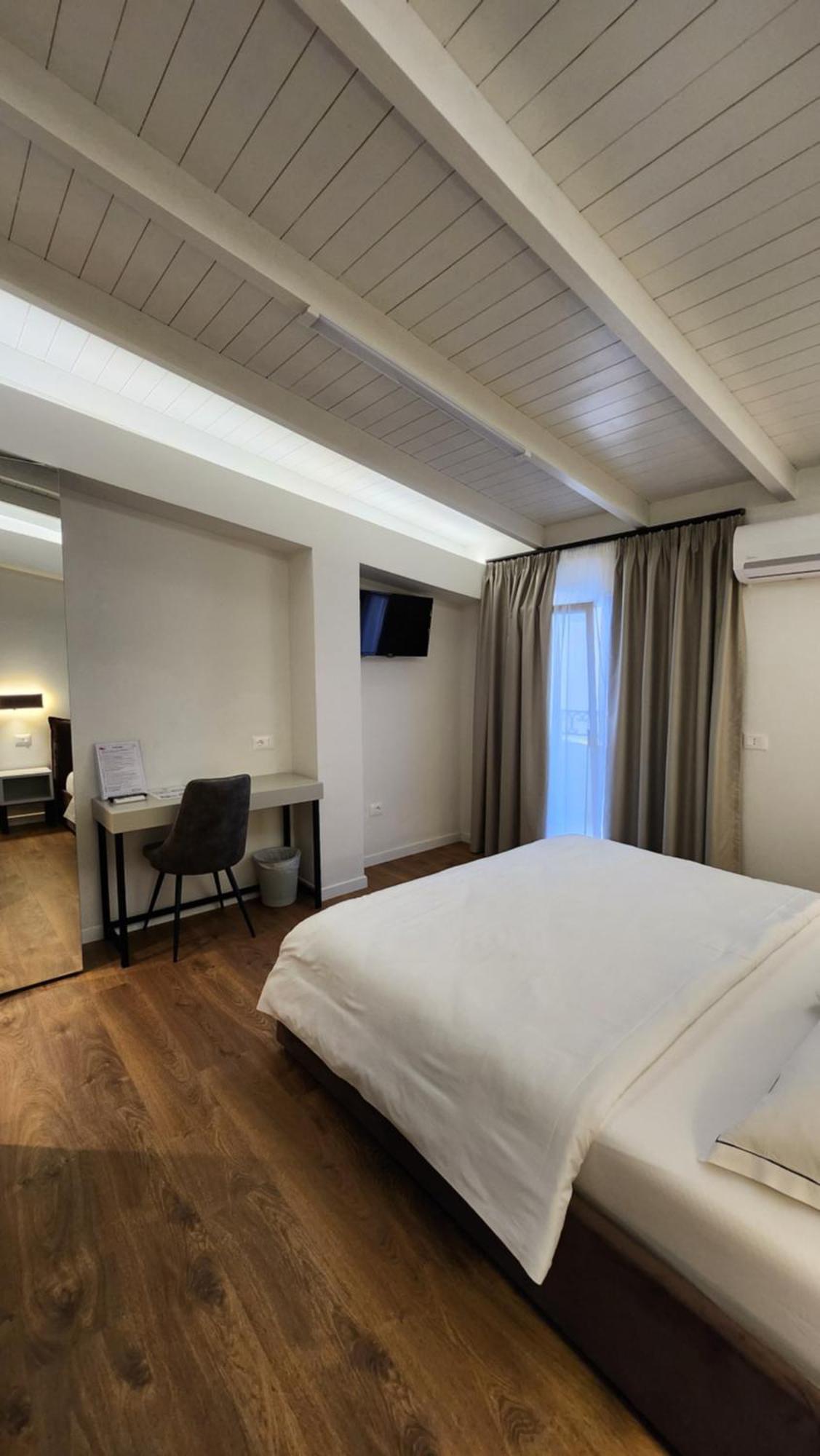Old Town Villa Durres Bilik gambar